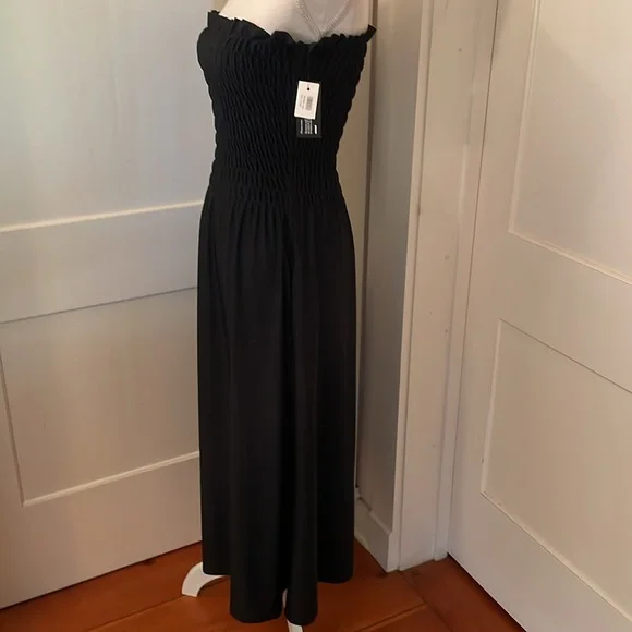 ⭐️New⭐️Cover Swim Smocked Strapless Dress